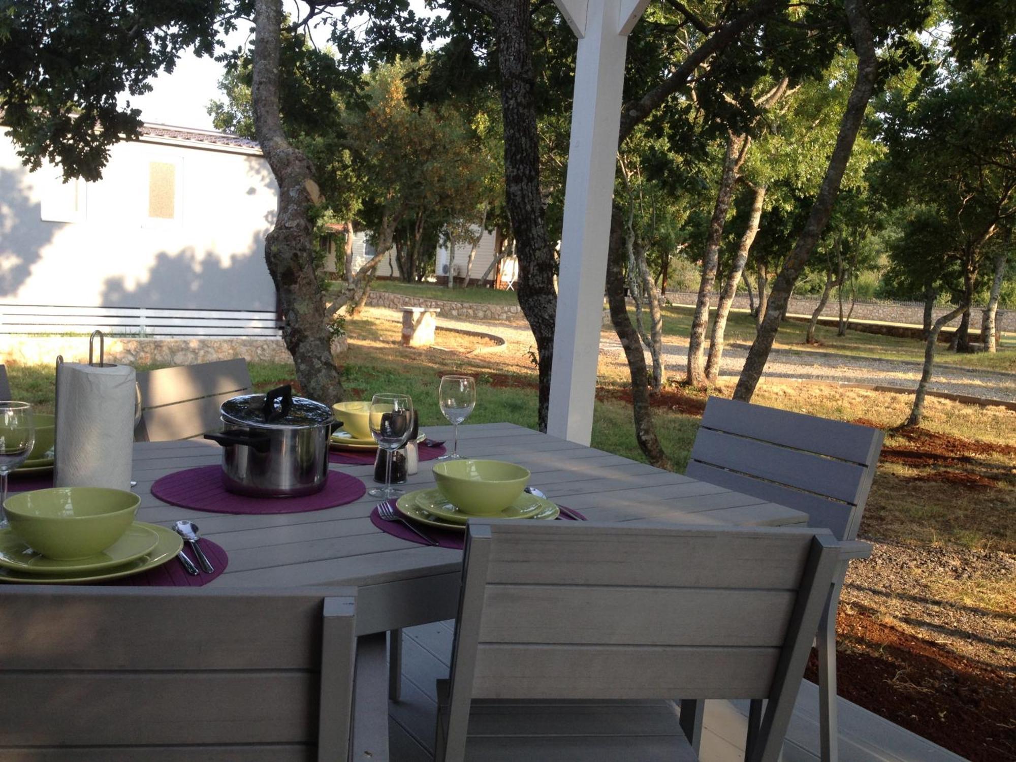 Micanovi Dvori Mobile Home Village Zrmanja Obrovac Oda fotoğraf